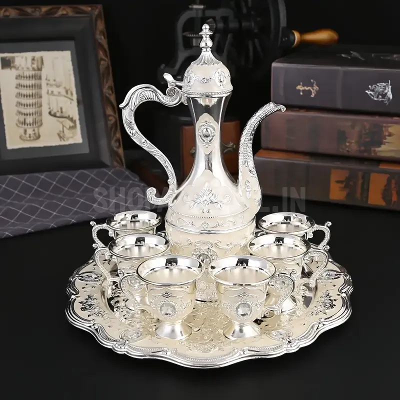 A Vintage And Exquisite Metal Wine Glass Set