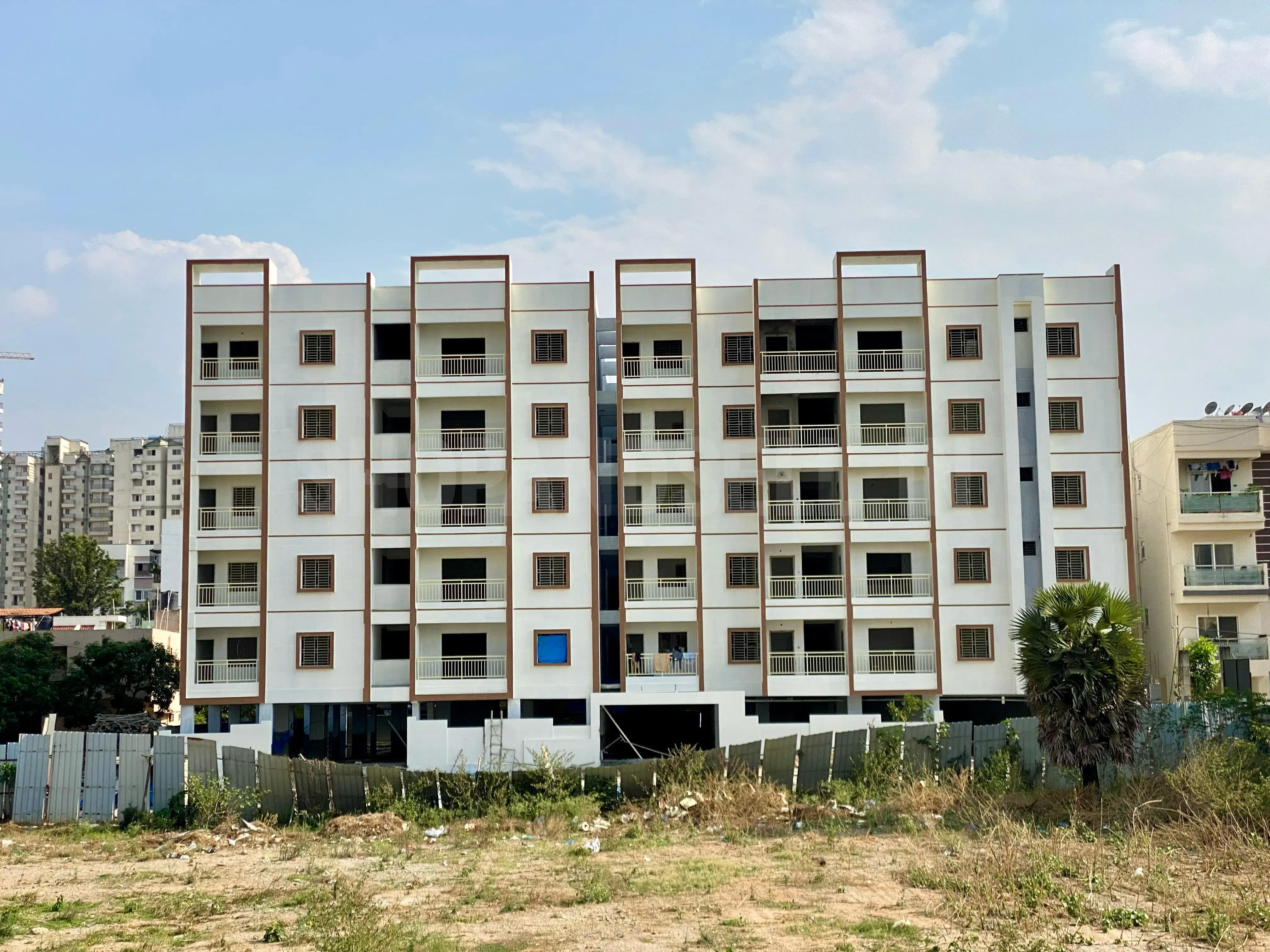 KPL Saurabha – Premium Ready-to-Move 2 & 3BHK Luxury Apartments at Banjara Layout