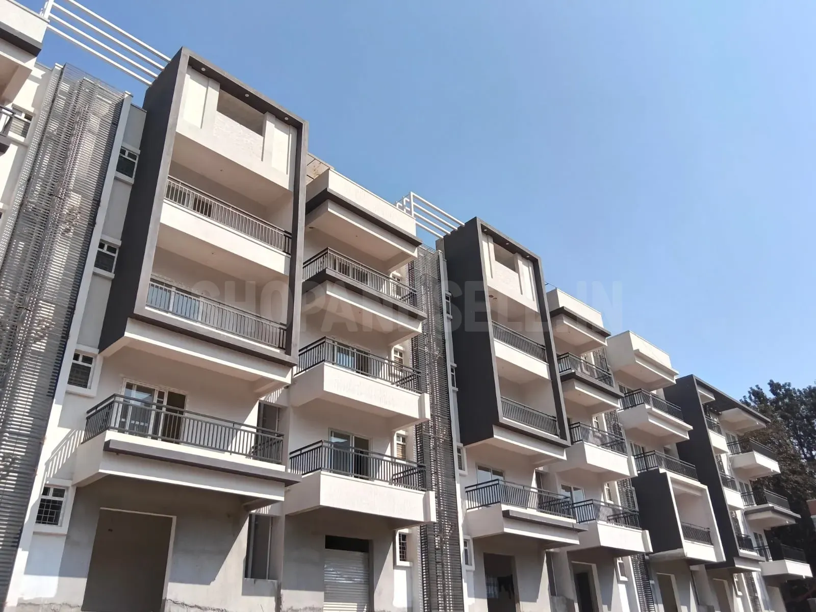 Ready-to-Move in Luxury Flats 2 &amp; 3BHK For Sale in K Narayanpura